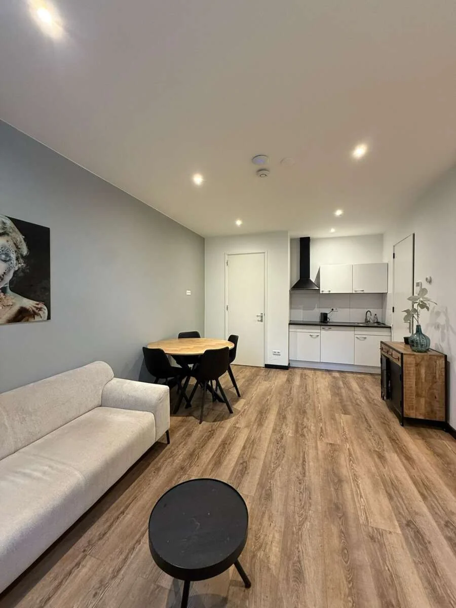 Foto van de Appartement gelegen aan de 's-Gravendijkwal in Rotterdam