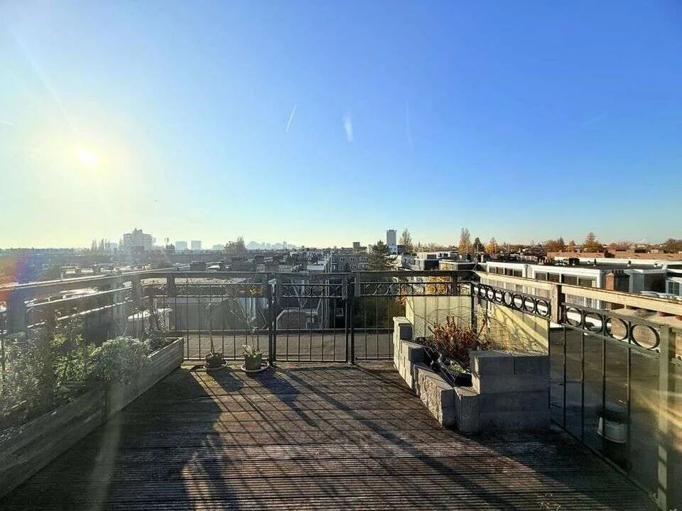 Foto van de Appartement gelegen aan de Borssenburgplein in Amsterdam