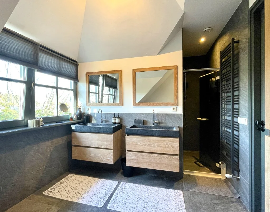 geblurde versie van de foto als achtergrond