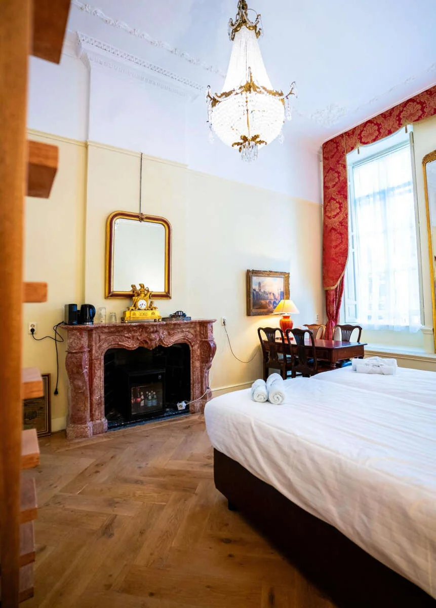 geblurde versie van de foto als achtergrond