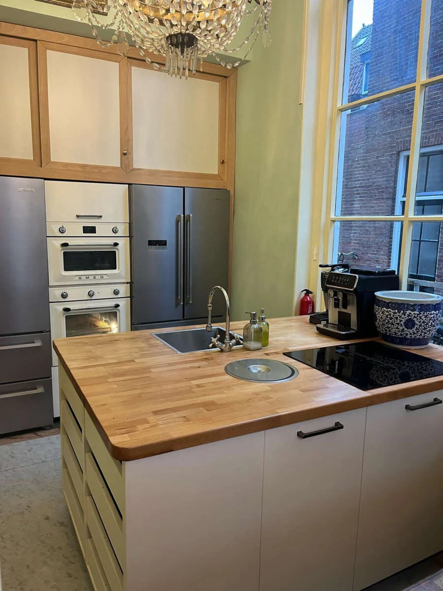 geblurde versie van de foto als achtergrond