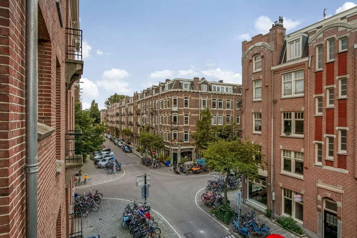 Foto van de Appartement gelegen aan de Eerste Helmersstraat in Amsterdam