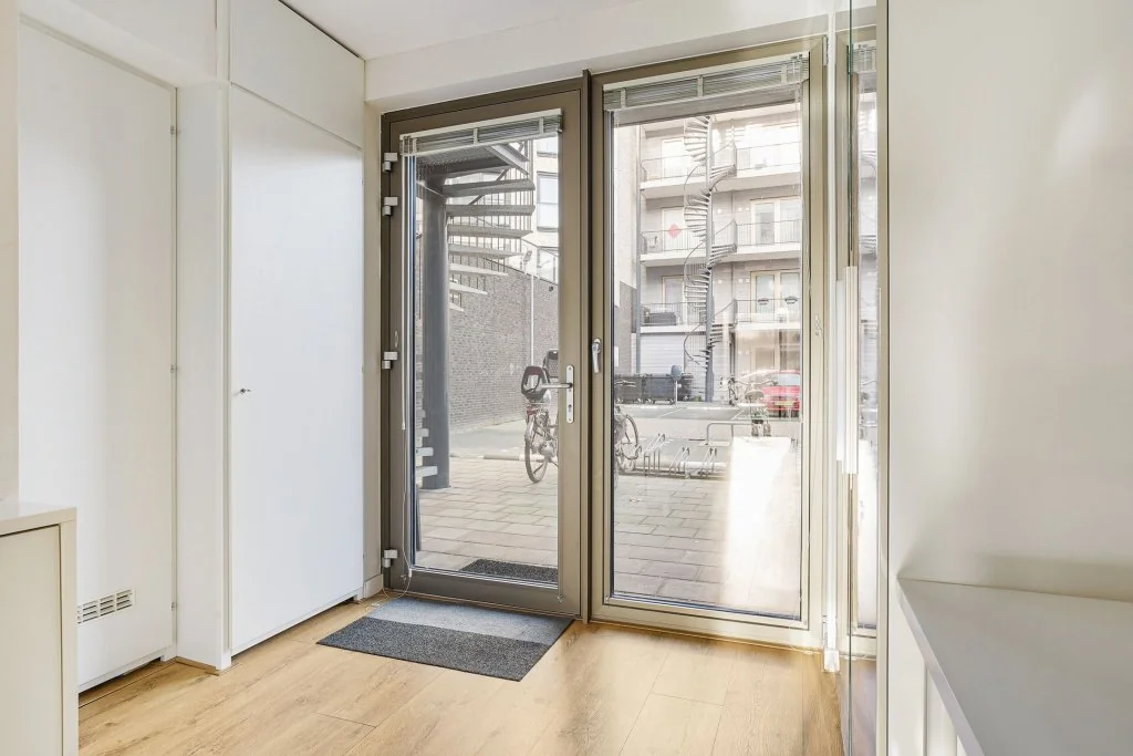 geblurde versie van de foto als achtergrond