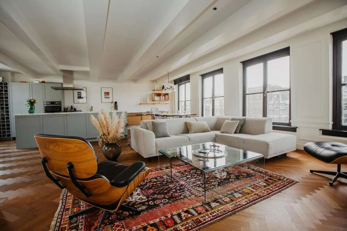 geblurde versie van de foto als achtergrond