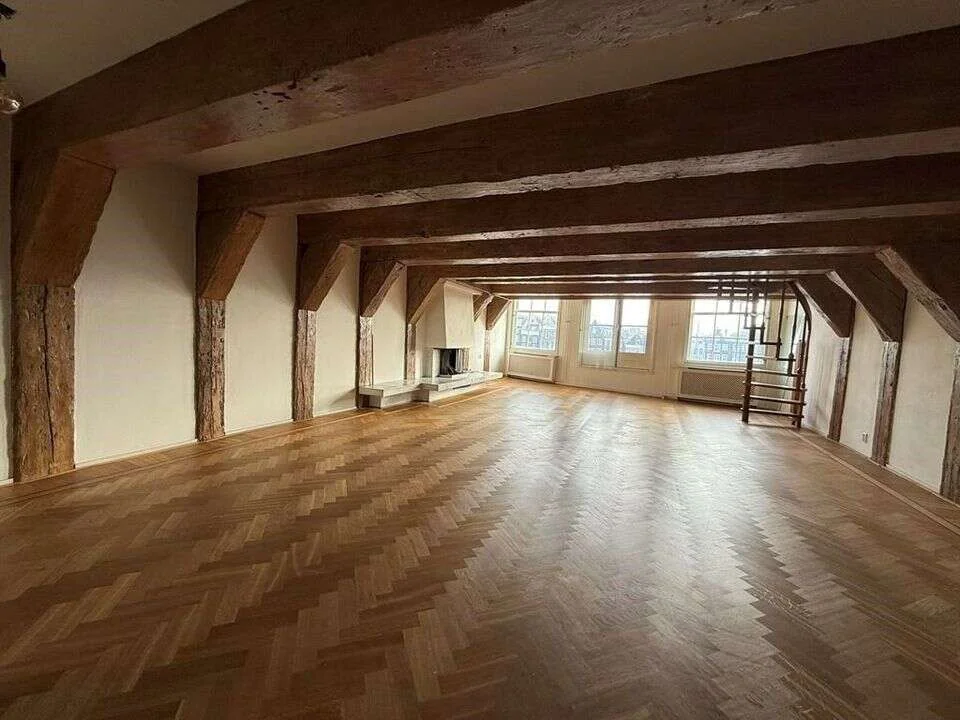 Foto van de Appartement gelegen aan de Damrak in Amsterdam