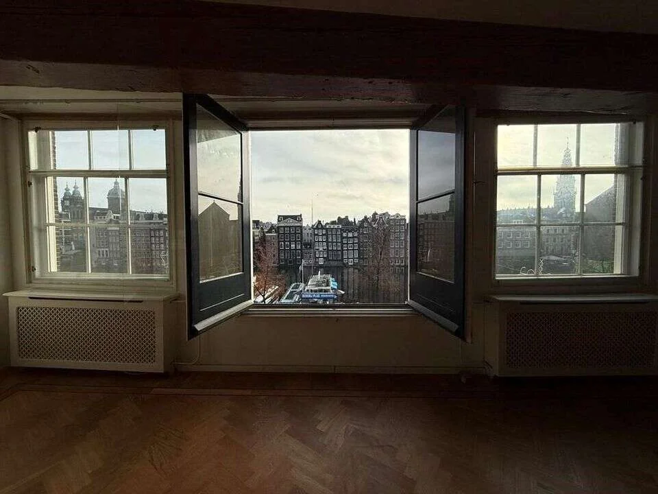 Foto van de Appartement gelegen aan de Damrak in Amsterdam