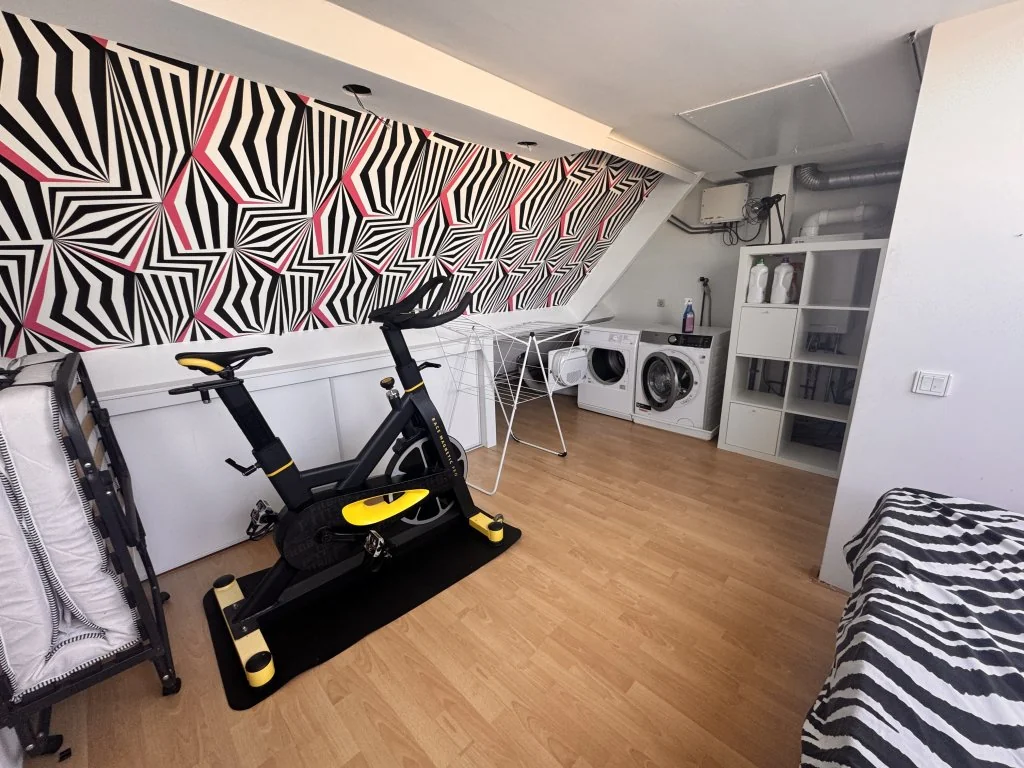 geblurde versie van de foto als achtergrond