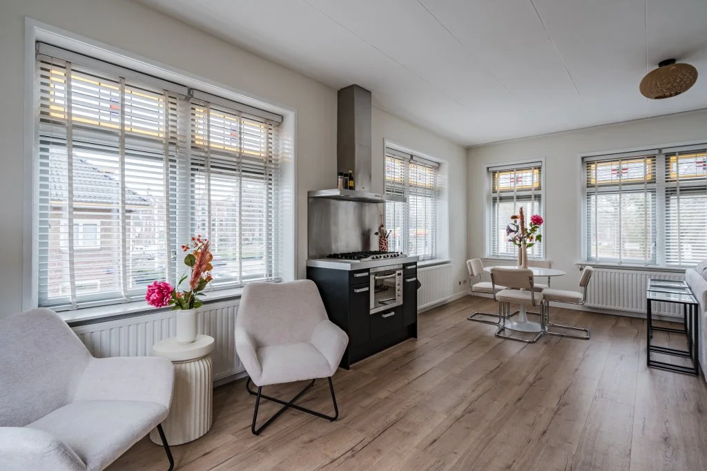 geblurde versie van de foto als achtergrond