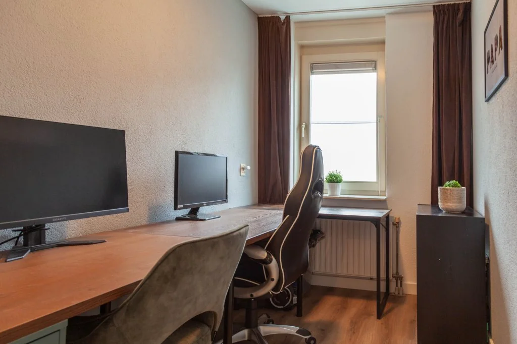 geblurde versie van de foto als achtergrond