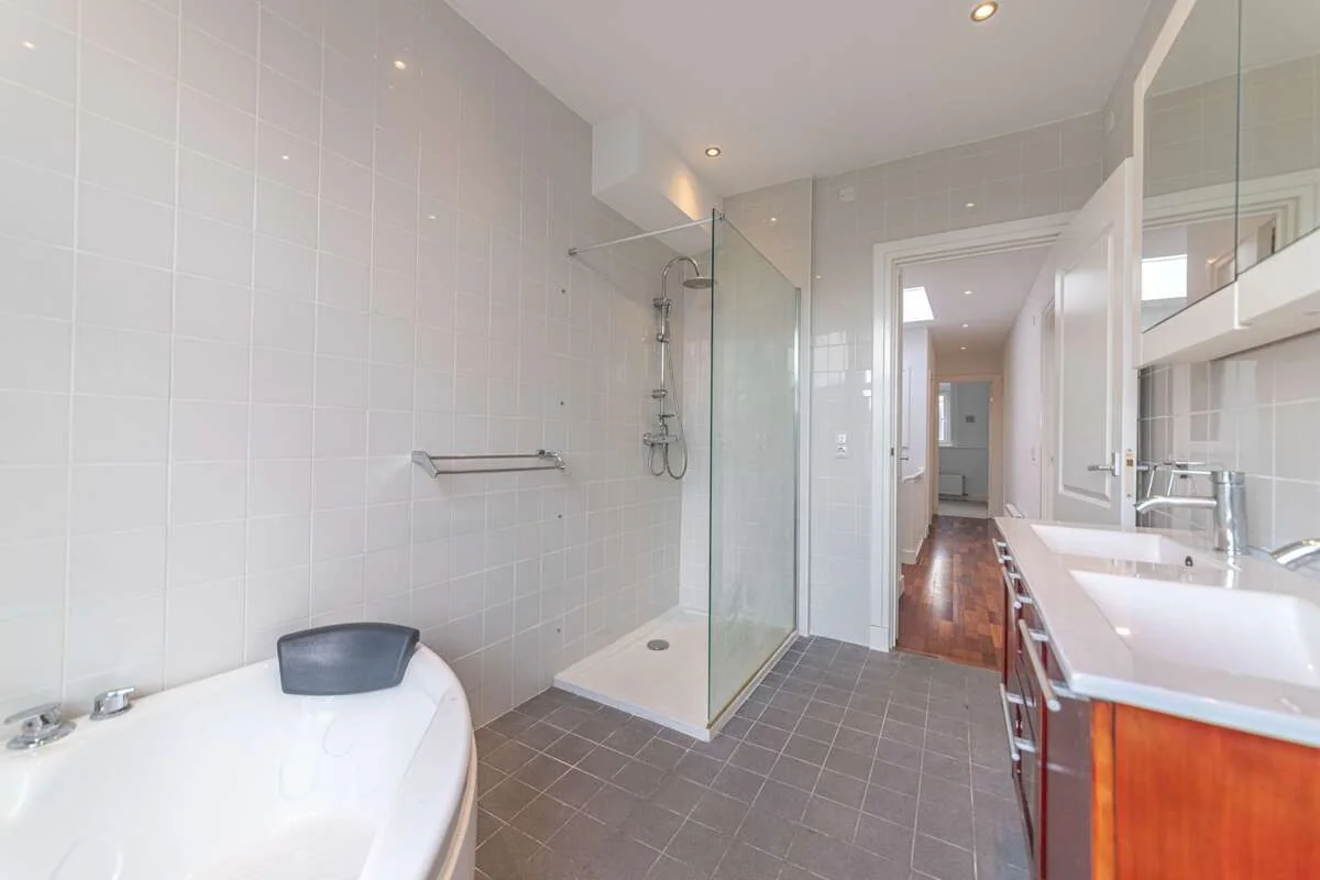 Foto van de Appartement gelegen aan de Admiraal De Ruijterweg in Amsterdam