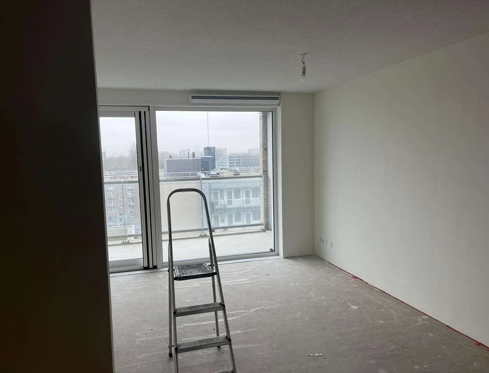 geblurde versie van de foto als achtergrond