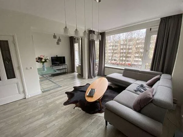 Foto van de Appartement gelegen aan de Mariniersweg in Rotterdam