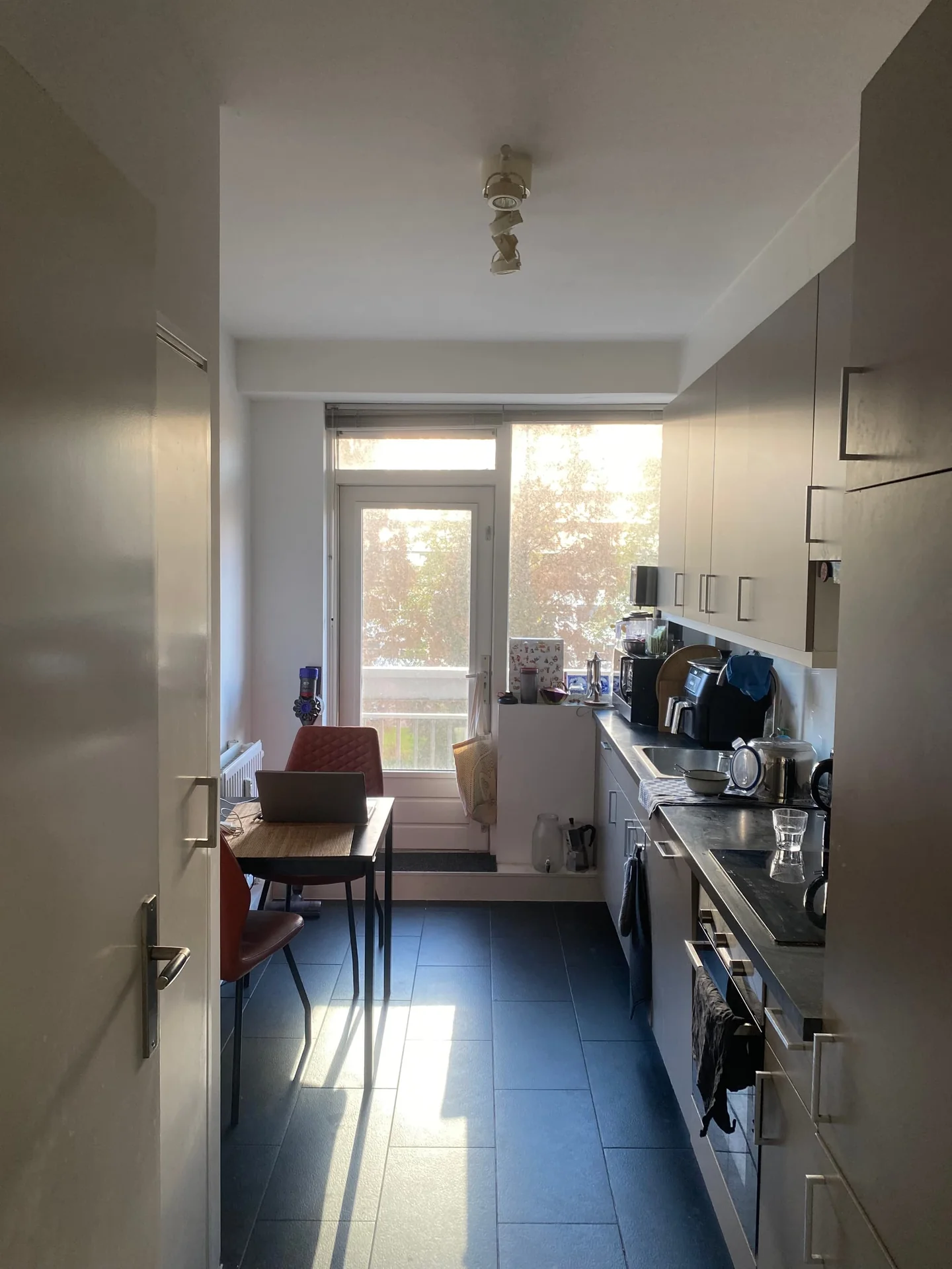 Foto van de Kamer gelegen aan de Arent Janszoon Ernststraat in Amsterdam