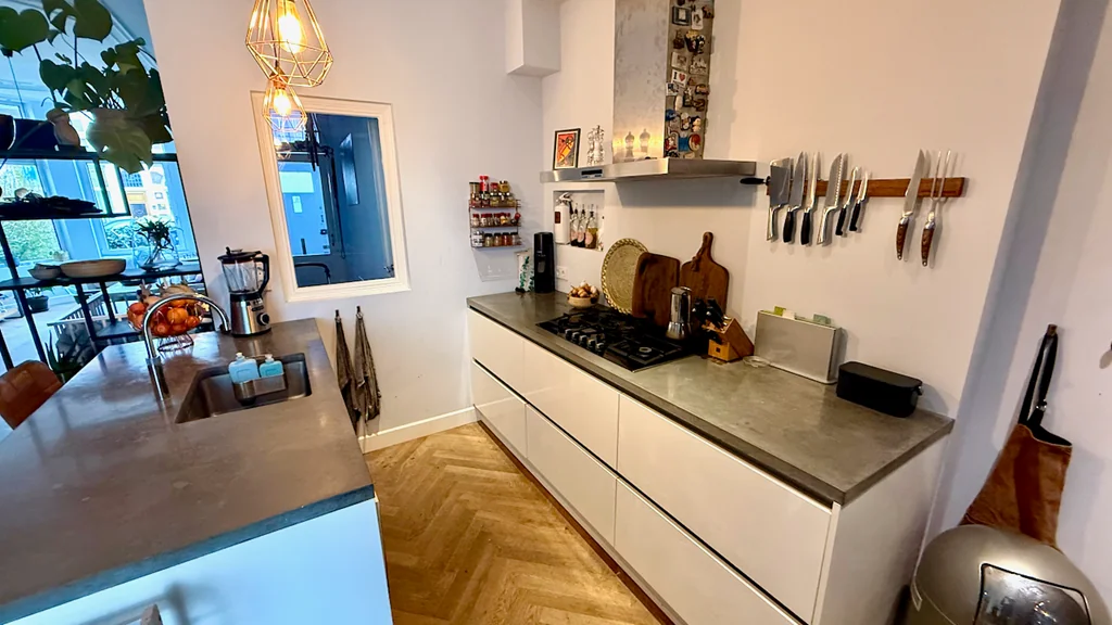 Foto van de Appartement gelegen aan de Adelheidstraat in Den Haag
