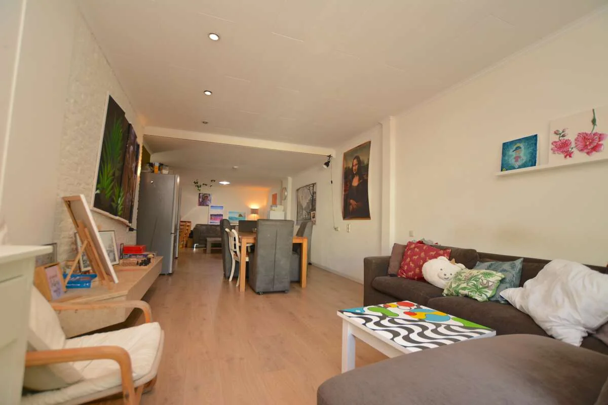 geblurde versie van de foto als achtergrond