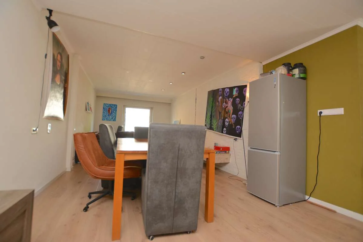 geblurde versie van de foto als achtergrond