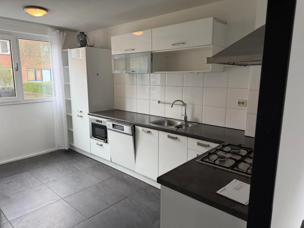 geblurde versie van de foto als achtergrond