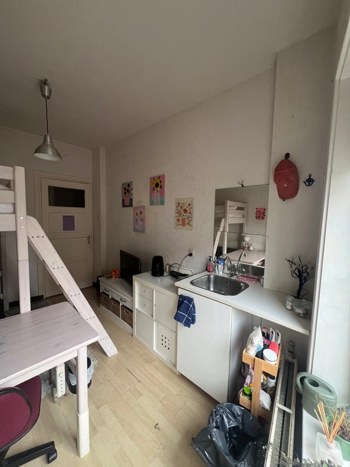 geblurde versie van de foto als achtergrond