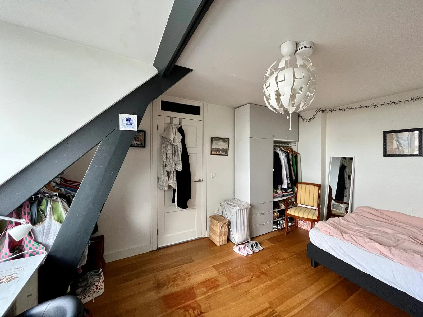 Foto van de Kamer gelegen aan de Rochussenstraat in Rotterdam