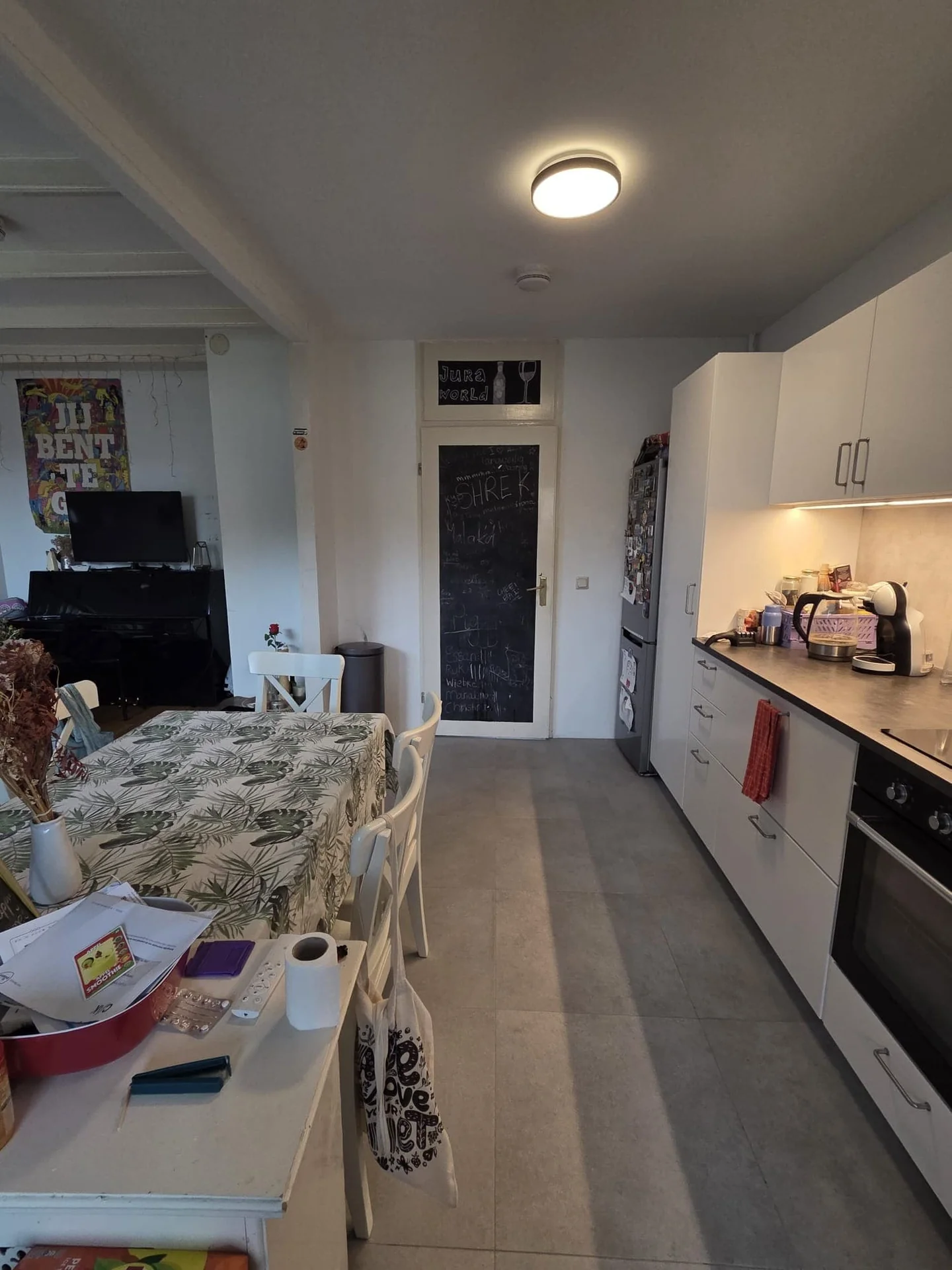 Foto van de Kamer gelegen aan de Juralaan in Tilburg