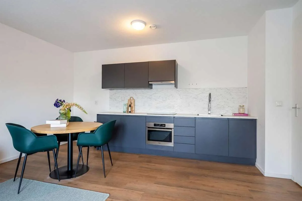 geblurde versie van de foto als achtergrond