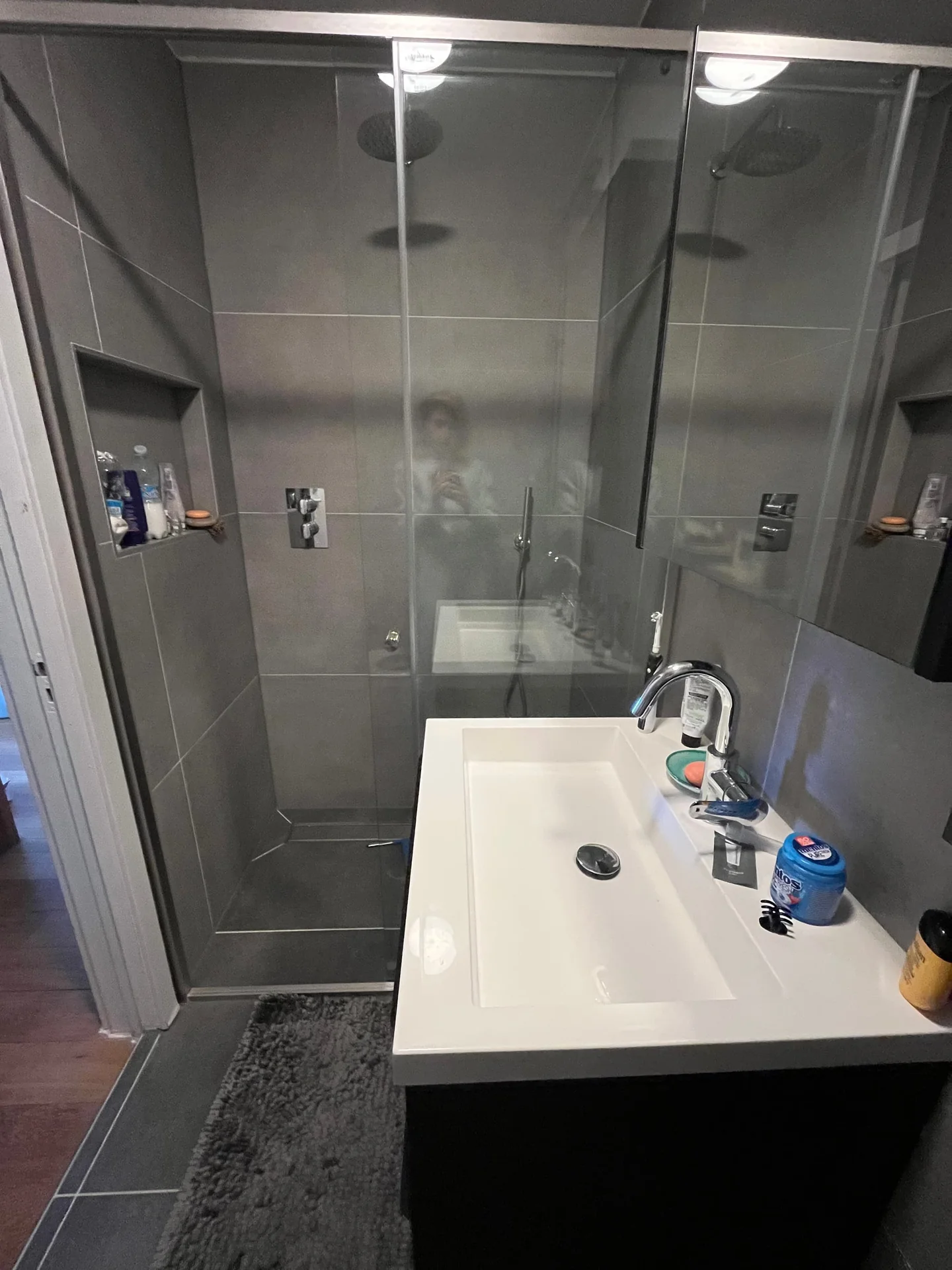 Foto van de Appartement gelegen aan de Haarlemmerweg in Amsterdam