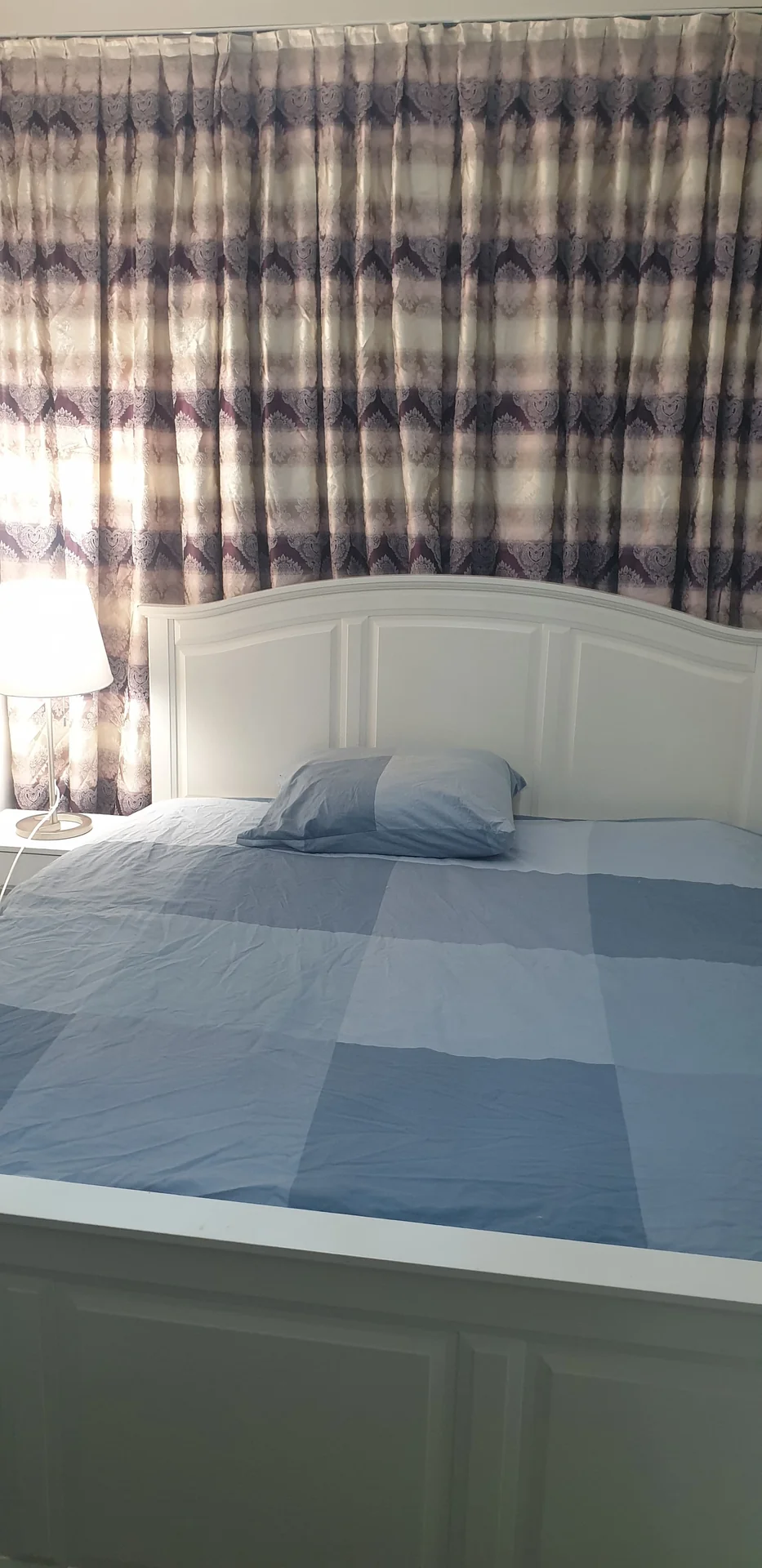 geblurde versie van de foto als achtergrond