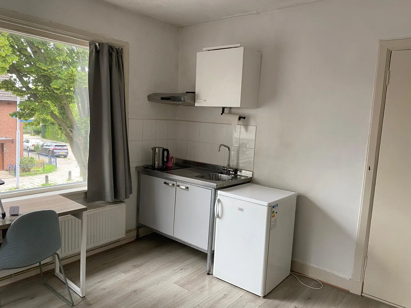 geblurde versie van de foto als achtergrond