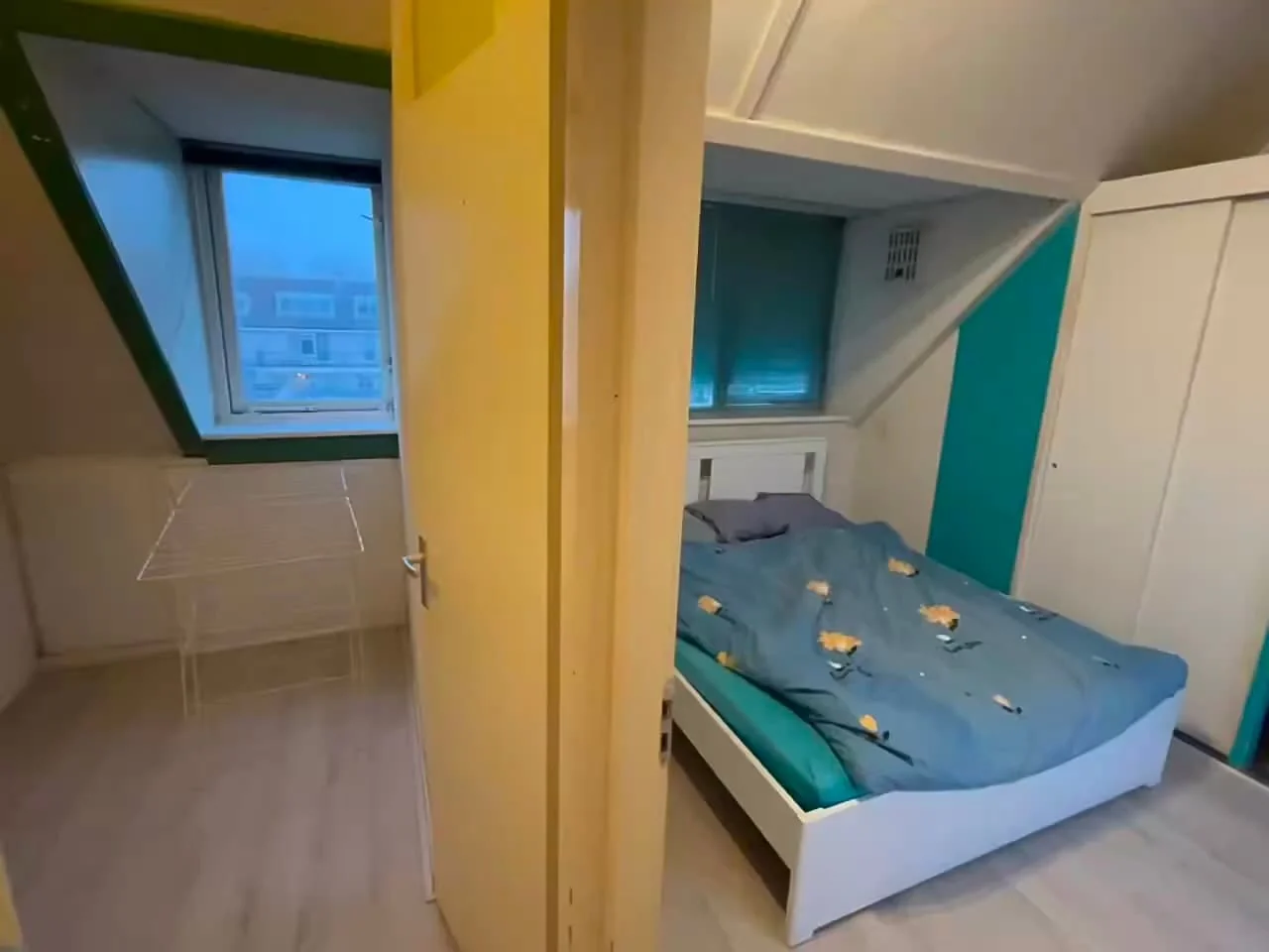 geblurde versie van de foto als achtergrond