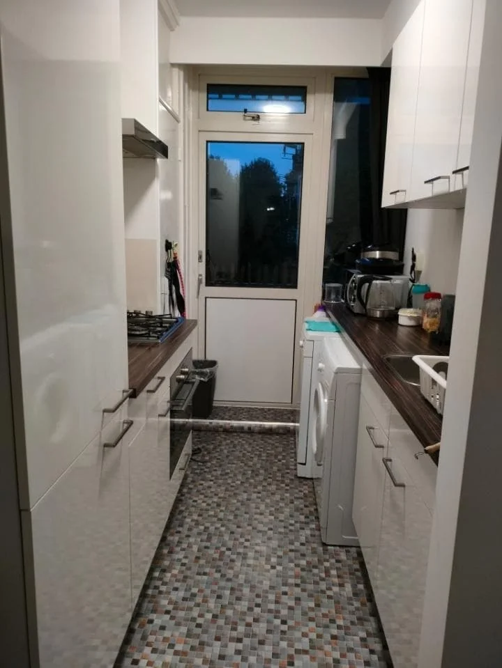 geblurde versie van de foto als achtergrond