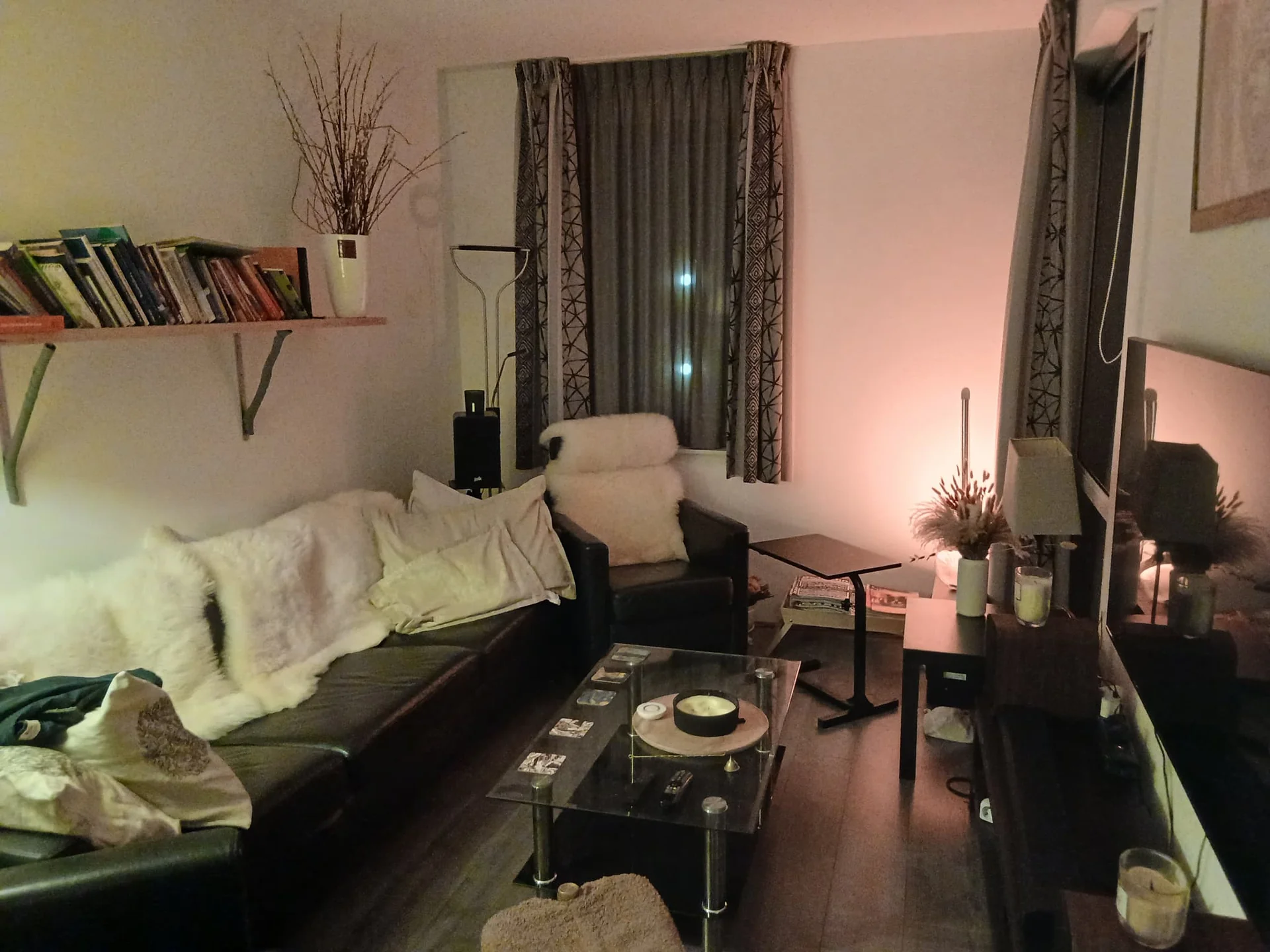 geblurde versie van de foto als achtergrond