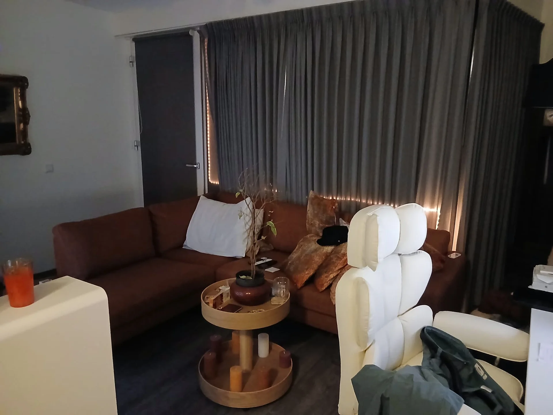 geblurde versie van de foto als achtergrond