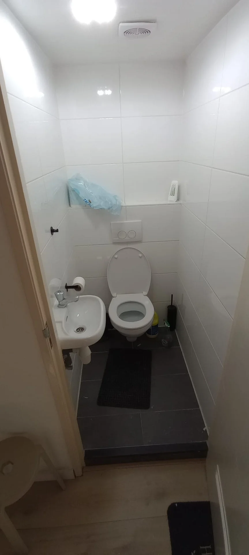 Foto van de Kamer gelegen aan de Gerrit van de Lindestraat in Rotterdam