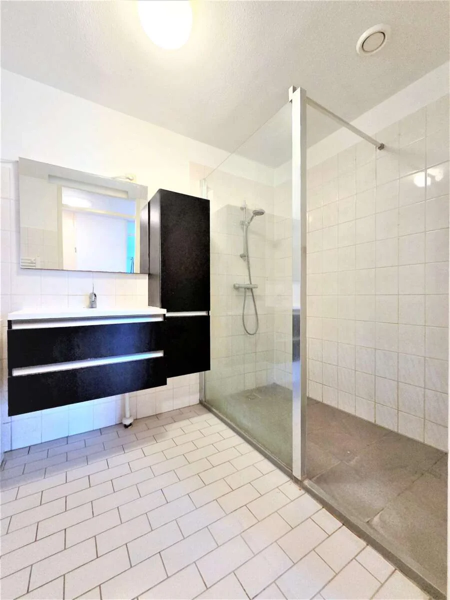 Foto van de Appartement gelegen aan de Jan van Duivenvoordestraat in Amsterdam