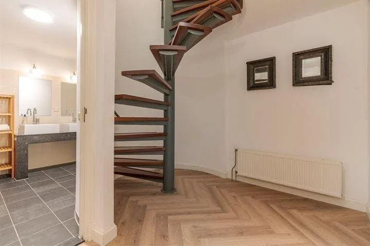 Foto van de Kamer gelegen aan de Kneuterdijk in Den Haag