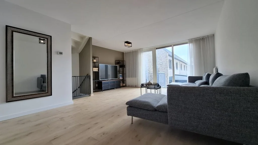 geblurde versie van de foto als achtergrond