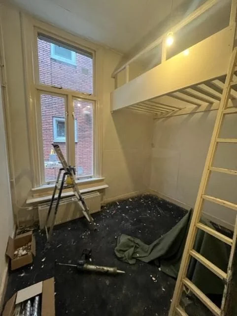 geblurde versie van de foto als achtergrond