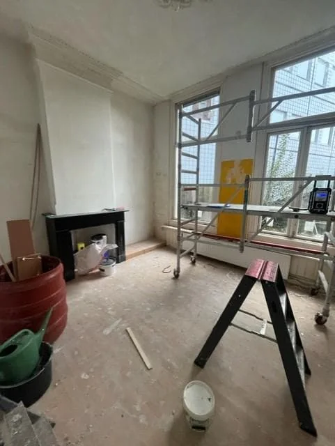 geblurde versie van de foto als achtergrond