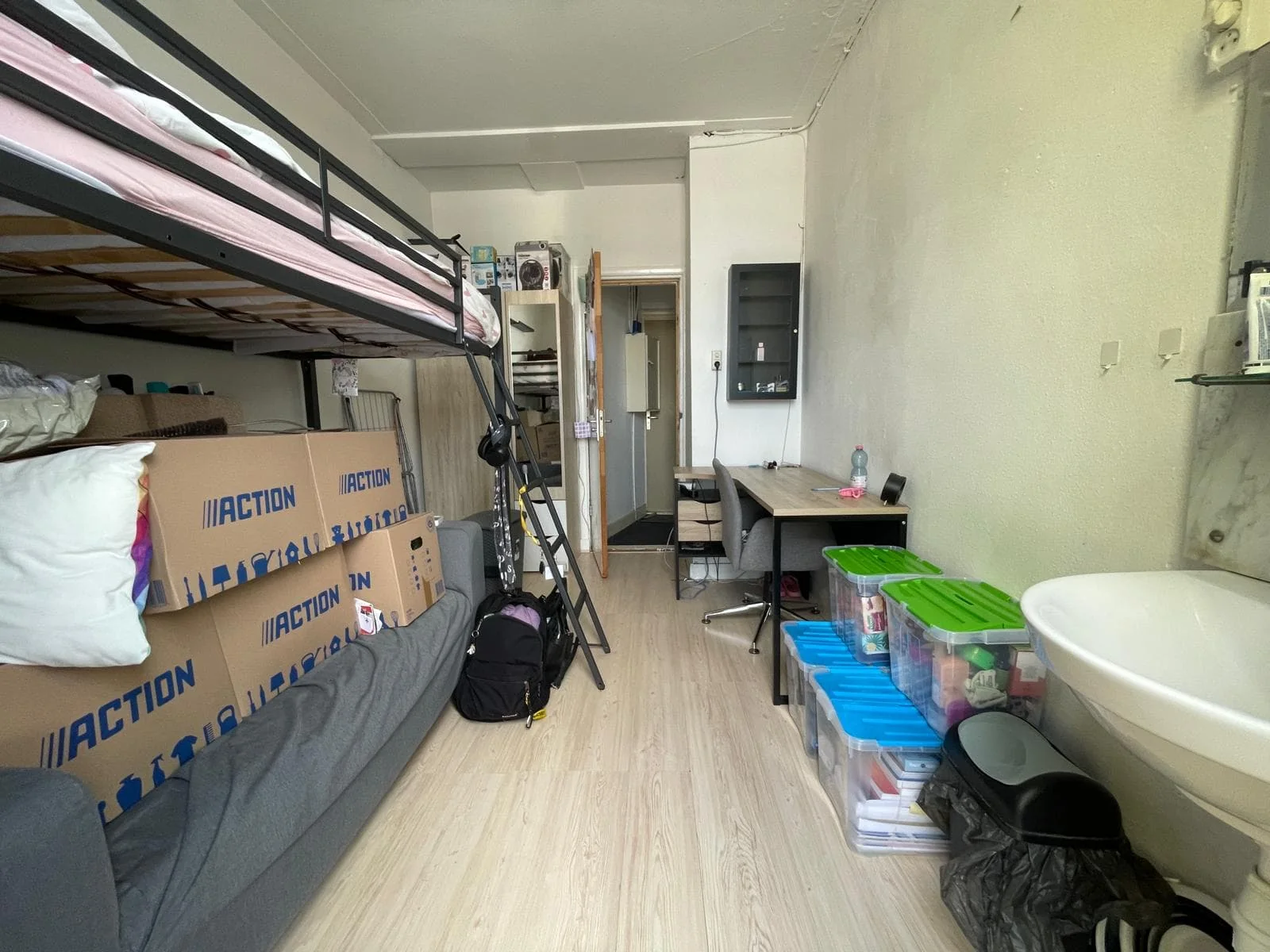 geblurde versie van de foto als achtergrond