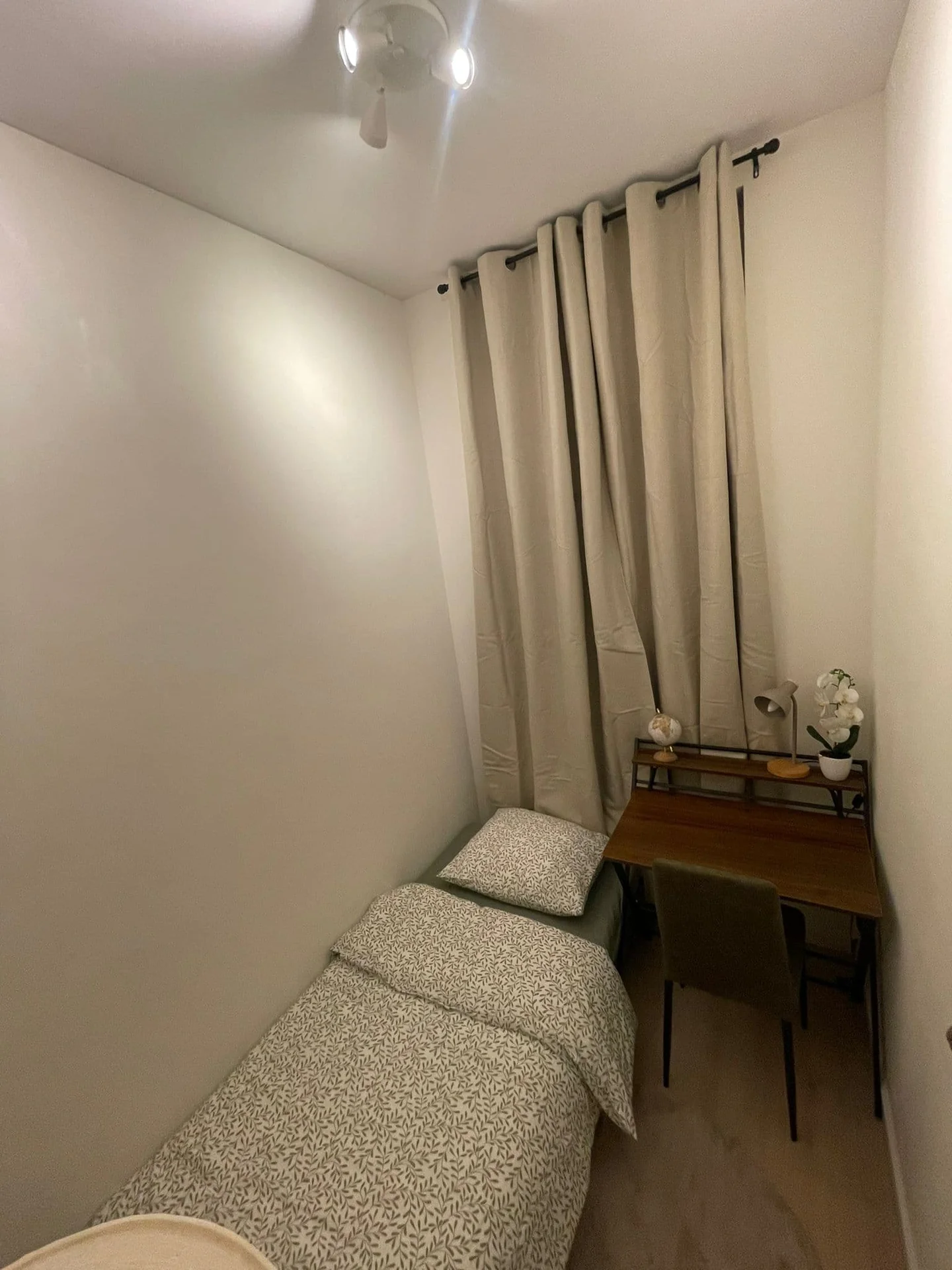 Foto van de Kamer gelegen aan de Ter Heijdestraat in Den Haag