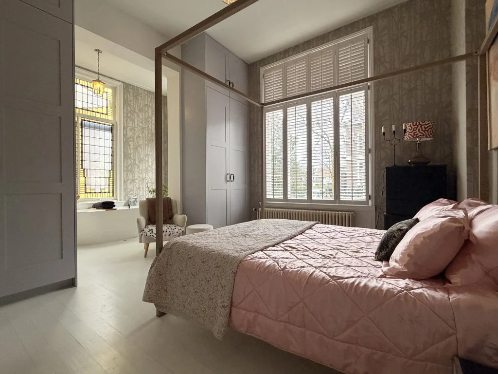 geblurde versie van de foto als achtergrond