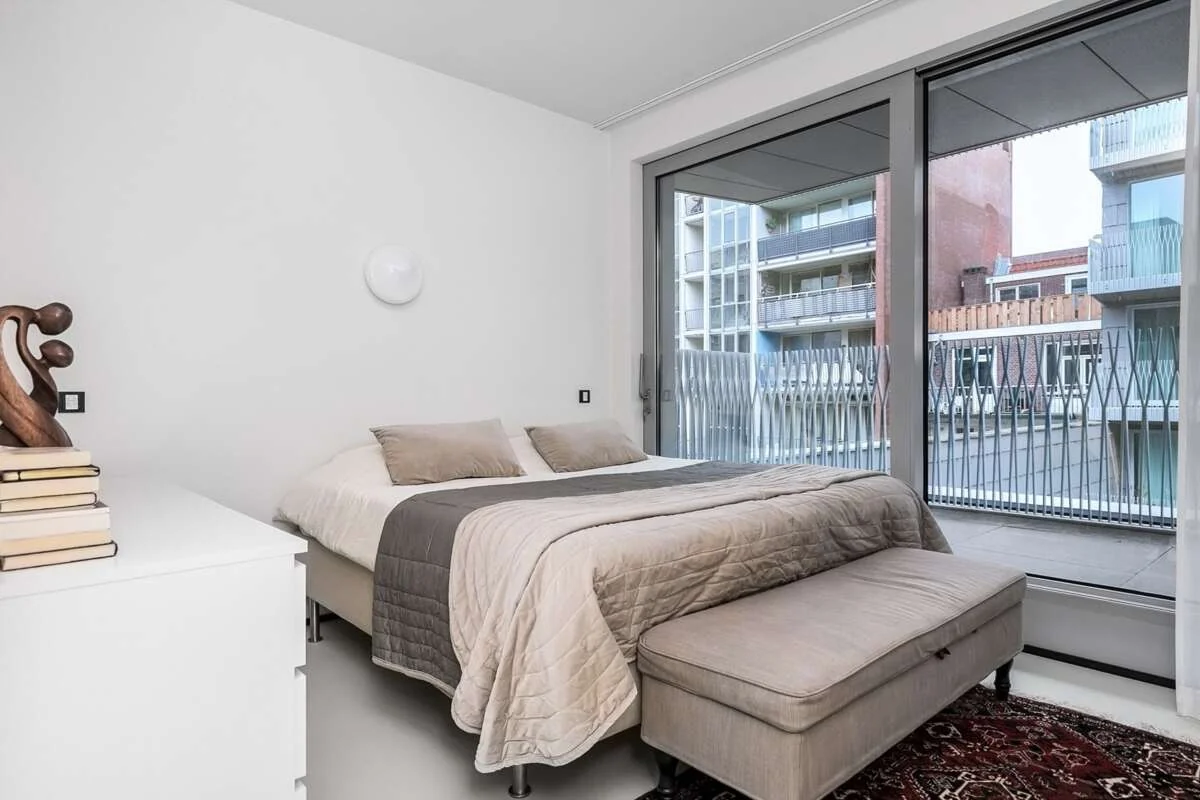 Foto van de Appartement gelegen aan de Valkenburgerstraat in Amsterdam