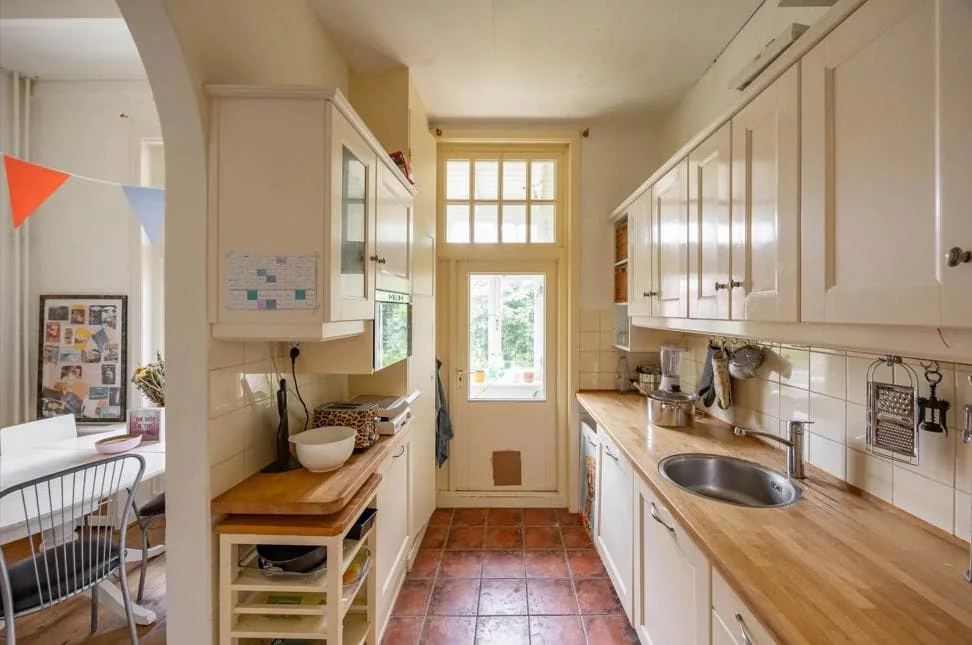 geblurde versie van de foto als achtergrond