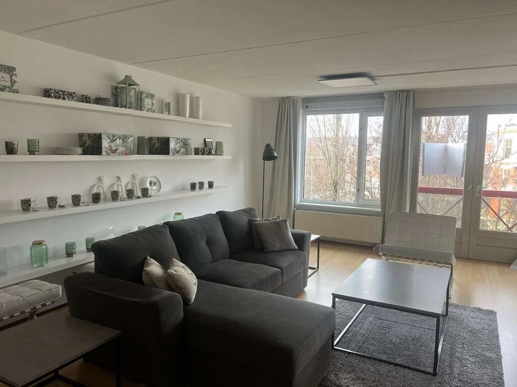 Foto van de Appartement gelegen aan de Waldeck Pyrmontkade in Den Haag