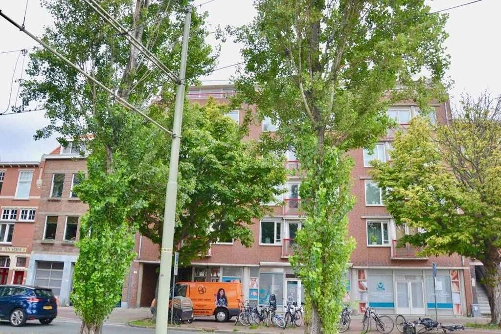 Foto van de Appartement gelegen aan de Waldeck Pyrmontkade in Den Haag