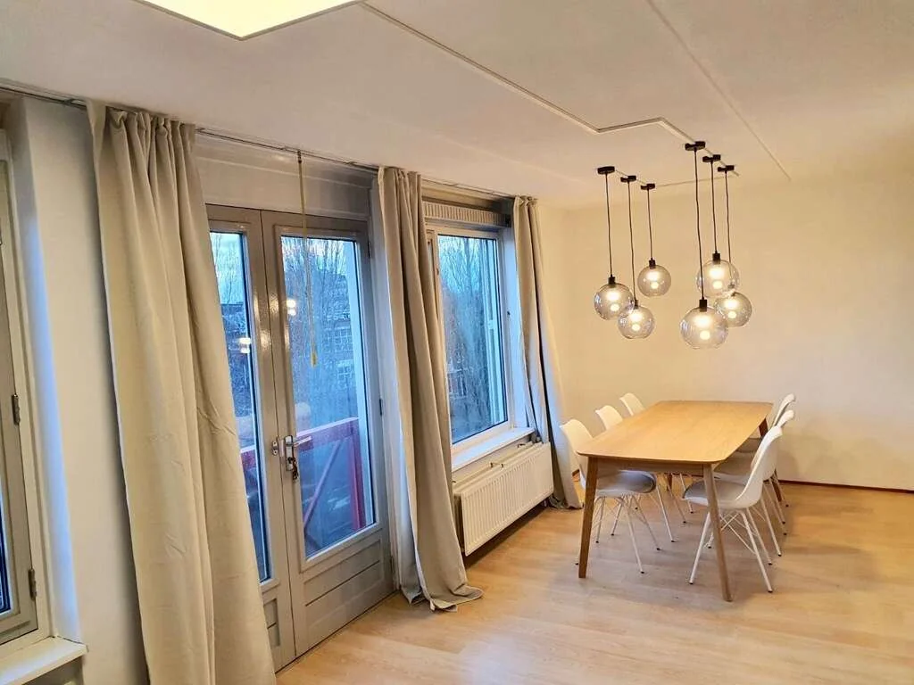 Foto van de Appartement gelegen aan de Waldeck Pyrmontkade in Den Haag