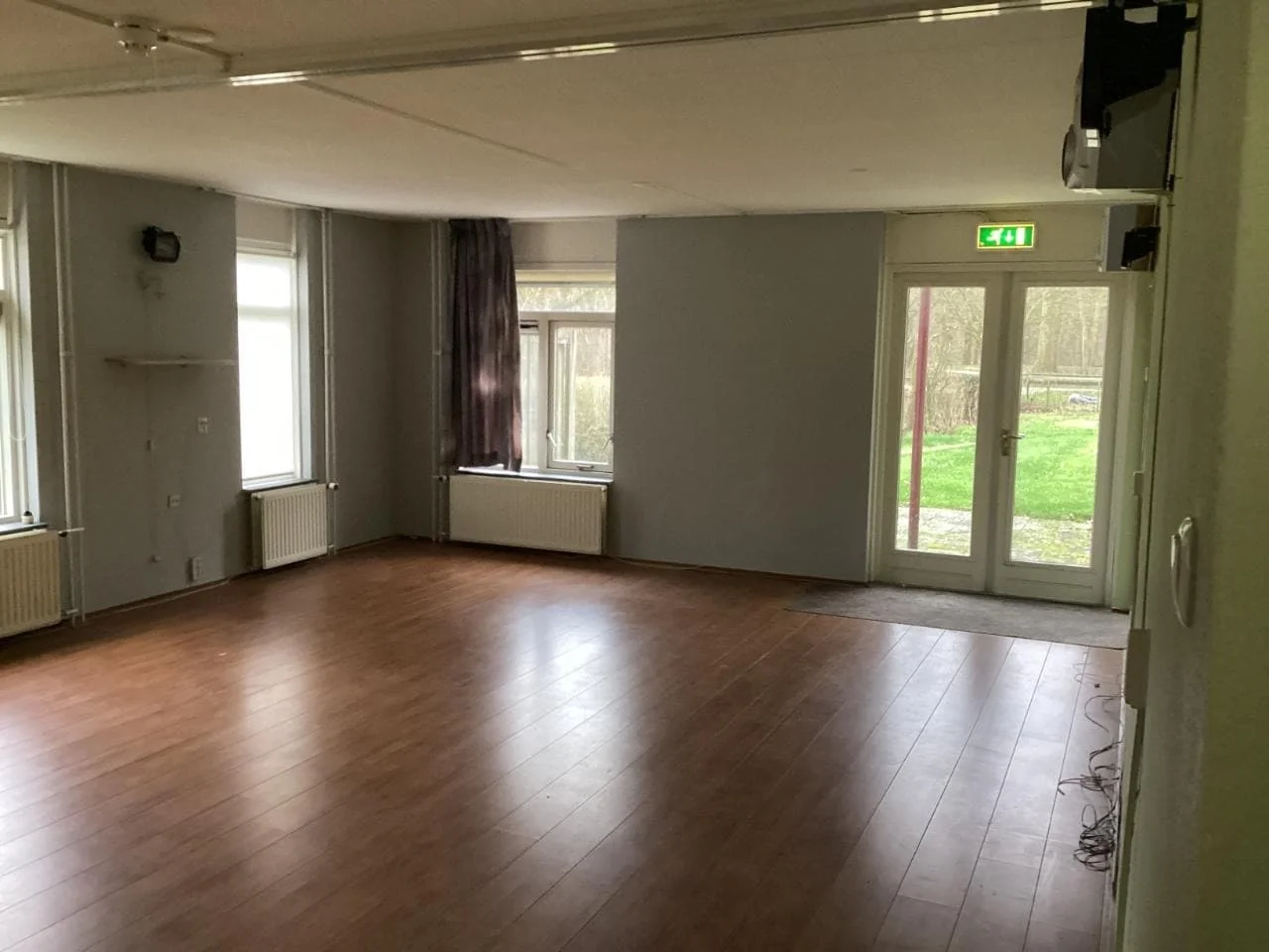 geblurde versie van de foto als achtergrond