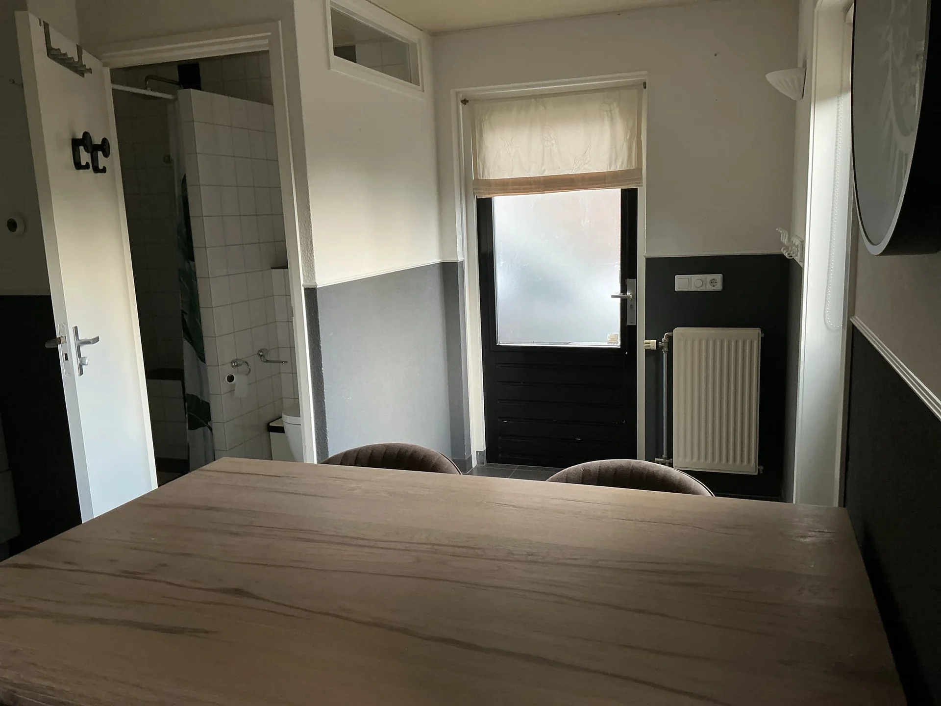 geblurde versie van de foto als achtergrond