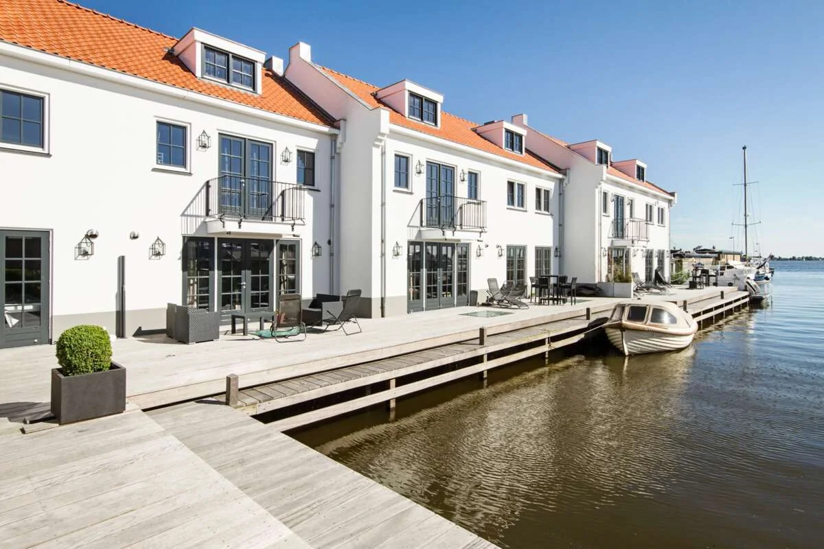 Foto van de Appartement gelegen aan de Oud-Loosdrechtsedijk in Loosdrecht