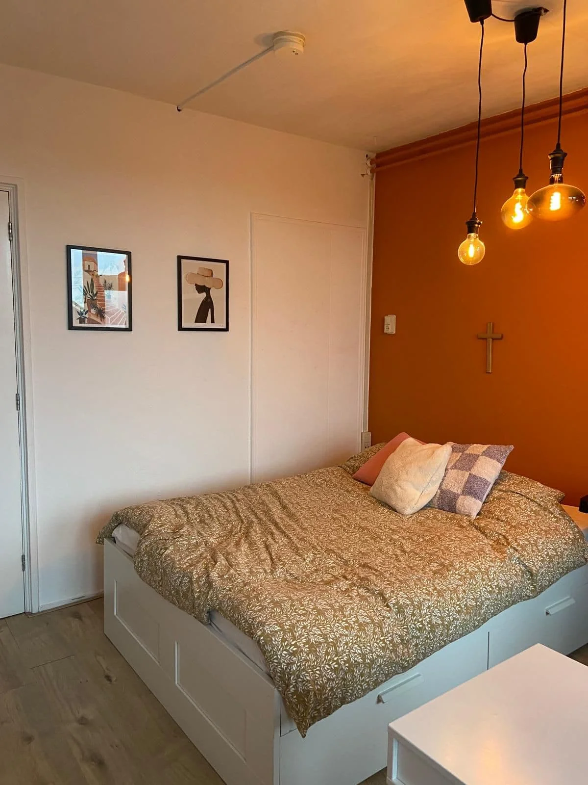 geblurde versie van de foto als achtergrond